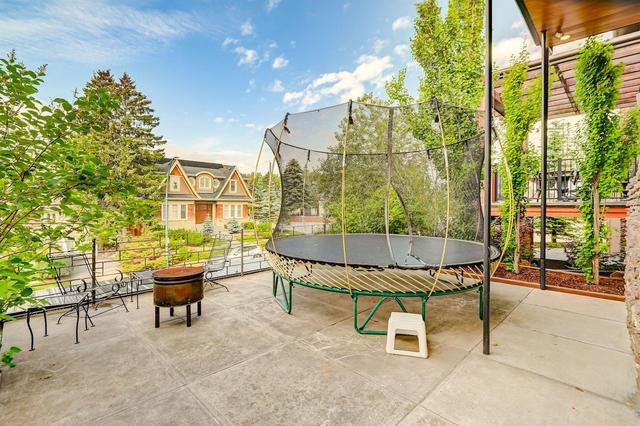 1316 17a Street Nw, House detached with 6 bedrooms, 3 bathrooms and 3 parking in Calgary AB | Image 46