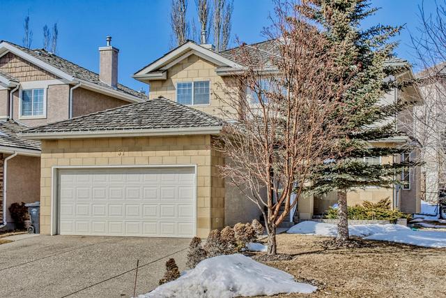 51 Royal Road Nw, House detached with 6 bedrooms, 3 bathrooms and 2 parking in Calgary AB | Image 2