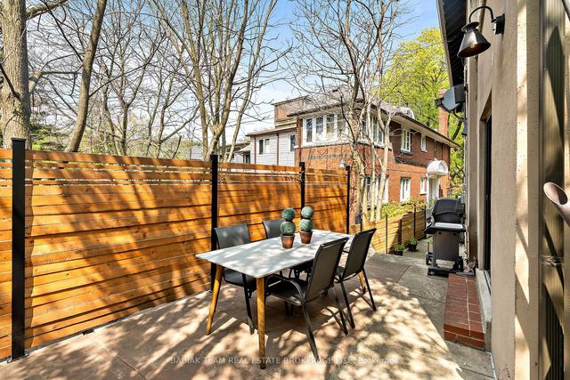 18 Indian Grve, House detached with 4 bedrooms, 5 bathrooms and 2 parking in Toronto ON | Image 32