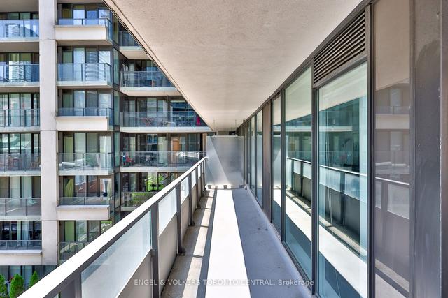 733 - 111 Elizabeth St, Condo with 2 bedrooms, 2 bathrooms and 1 parking in Toronto ON | Image 27