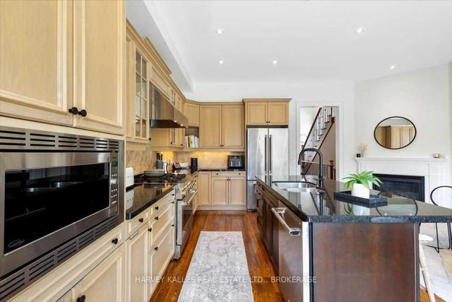 79 Gilgorm Rd, House detached with 3 bedrooms, 4 bathrooms and 3 parking in Toronto ON | Image 6