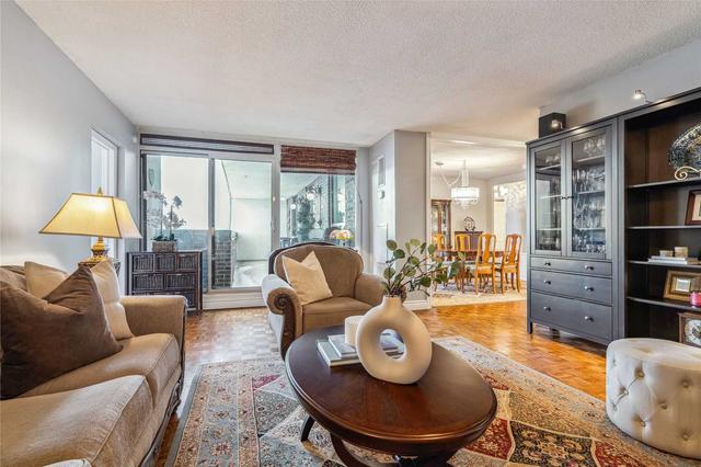 1607 - 1535 Lakeshore Rd E, Condo with 3 bedrooms, 2 bathrooms and 1 parking in Mississauga ON | Image 29
