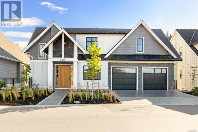 2018 Pinehurst Terr, House detached with 5 bedrooms, 5 bathrooms and 2 parking in Langford BC | Image 1