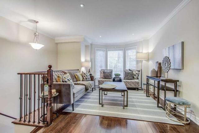 102 Holland Park Ave W, House semidetached with 3 bedrooms, 4 bathrooms and 2 parking in Toronto ON | Image 1