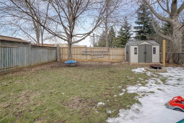 19 Roberts Cres, House semidetached with 3 bedrooms, 2 bathrooms and 5 parking in Kitchener ON | Image 26