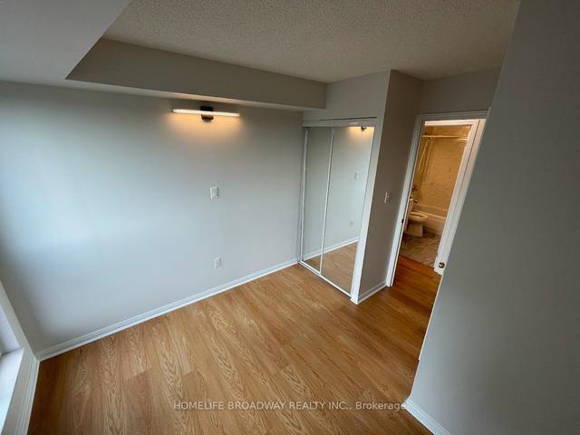 1209 - 23 Lorraine Dr, Condo with 2 bedrooms, 2 bathrooms and 1 parking in Toronto ON | Image 4