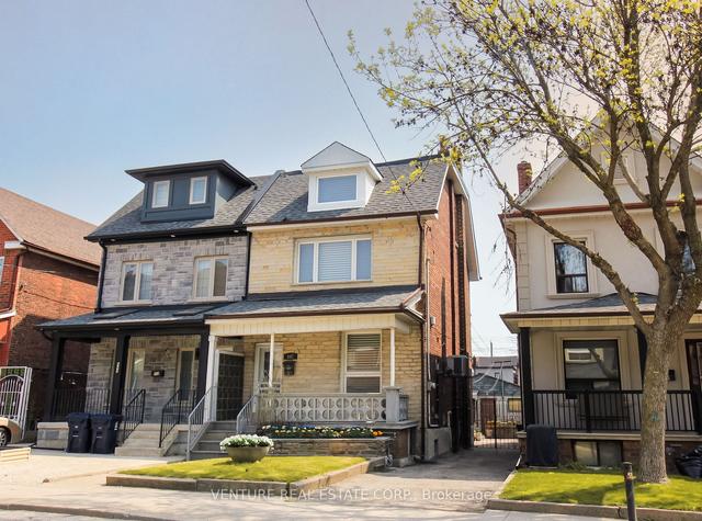 447 Symington Ave, House semidetached with 4 bedrooms, 2 bathrooms and 3 parking in Toronto ON | Image 1
