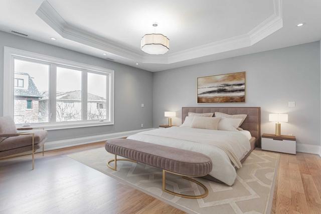102 Frontenac Ave, House detached with 9 bedrooms, 8 bathrooms and 3.5 parking in Toronto ON | Image 15