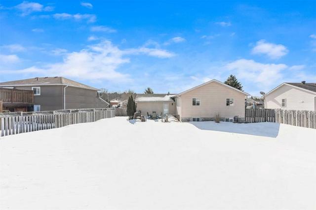 86 Oxley Dr, House detached with 3 bedrooms, 2 bathrooms and 5 parking in Penetanguishene ON | Image 11