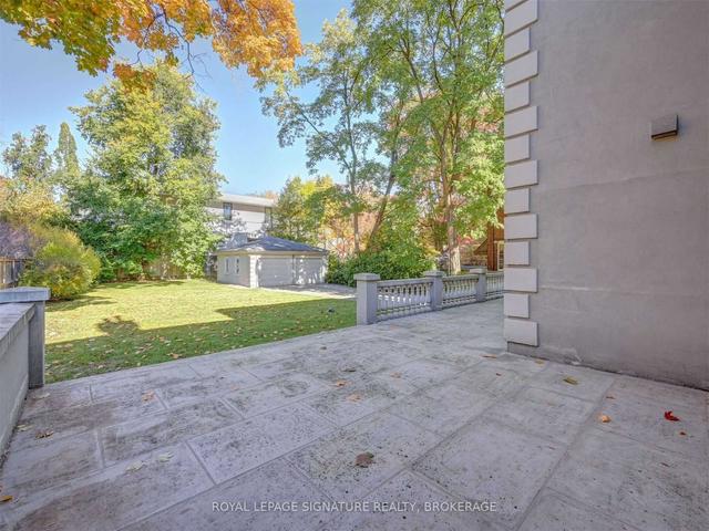 70 Clarendon Ave, House detached with 5 bedrooms, 6 bathrooms and 5 parking in Toronto ON | Image 22