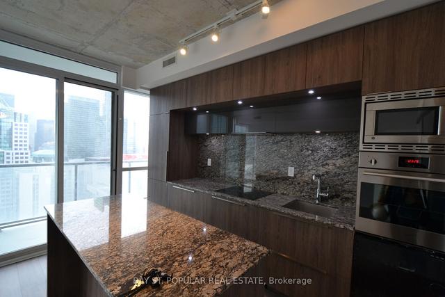 2703 - 88 Blue Jays Way, Condo with 1 bedrooms, 1 bathrooms and 0 parking in Toronto ON | Image 2