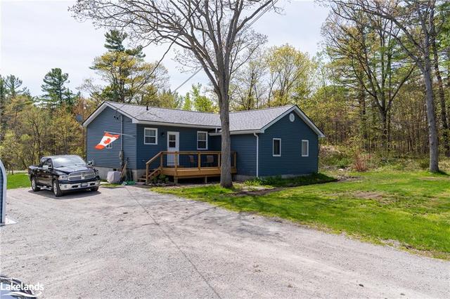 1649 Honey Harbour Road, House detached with 3 bedrooms, 2 bathrooms and 8 parking in Georgian Bay ON | Image 1