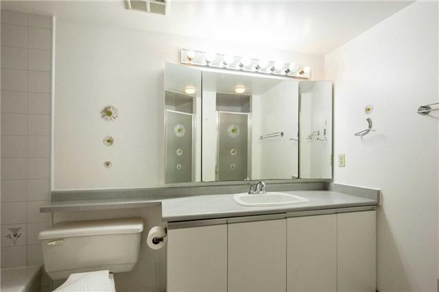 103 - 430 Mclevin Ave, Condo with 2 bedrooms, 2 bathrooms and 1 parking in Toronto ON | Image 13