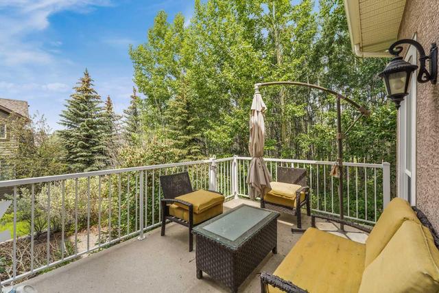 8 Spring Willow Place Sw, House detached with 4 bedrooms, 3 bathrooms and 3 parking in Calgary AB | Image 31