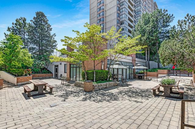 804 - 100 County Court Blvd, Condo with 3 bedrooms, 2 bathrooms and 2 parking in Brampton ON | Image 32