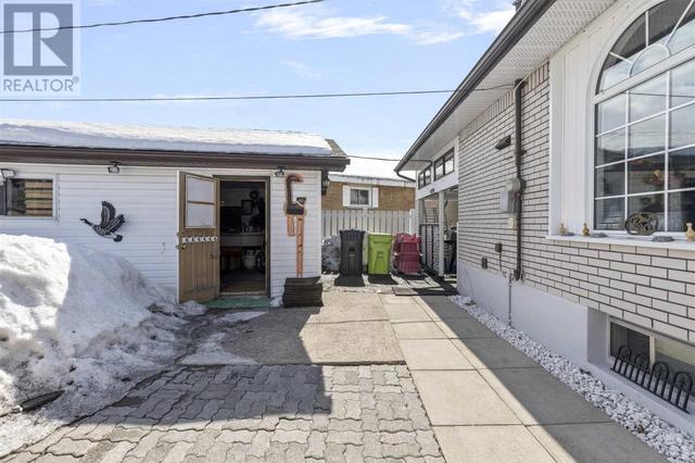 54 Lewis Rd, House detached with 3 bedrooms, 2 bathrooms and null parking in Sault Ste. Marie ON | Image 35