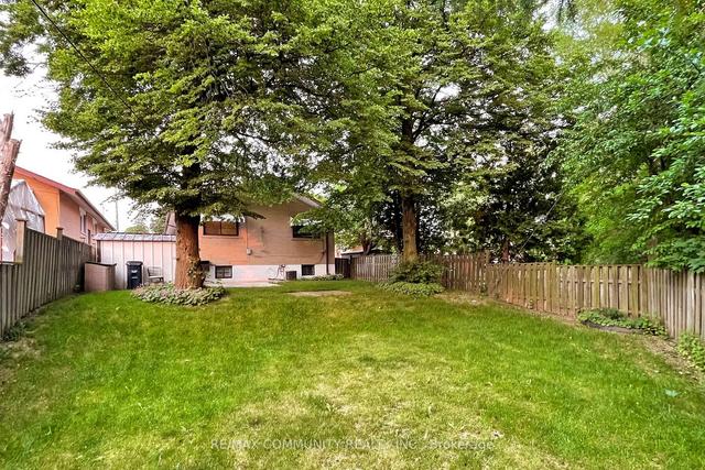 830 Scarborough Golfclub Rd N, House detached with 3 bedrooms, 2 bathrooms and 4 parking in Toronto ON | Image 32