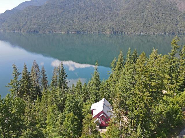 5315 Highway 6, House detached with 3 bedrooms, 2 bathrooms and null parking in Central Kootenay H BC | Image 3