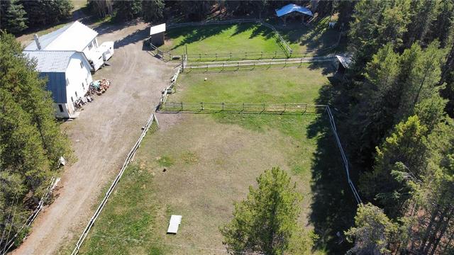44 Hollingsworth Road, House detached with 2 bedrooms, 1 bathrooms and 4 parking in North Okanagan E BC | Image 11