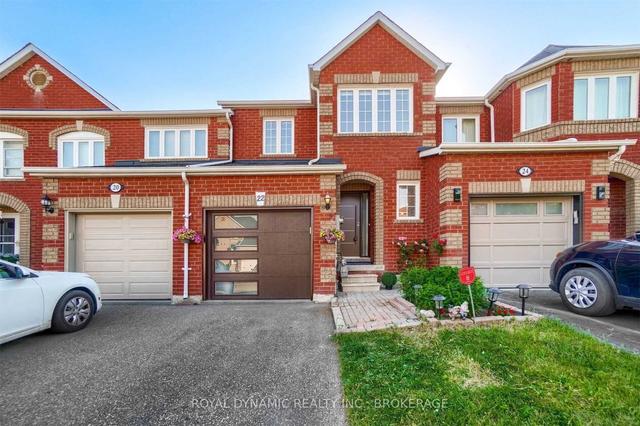 22 Giancola Cres, House attached with 1 bedrooms, 1 bathrooms and 1 parking in Vaughan ON | Image 1