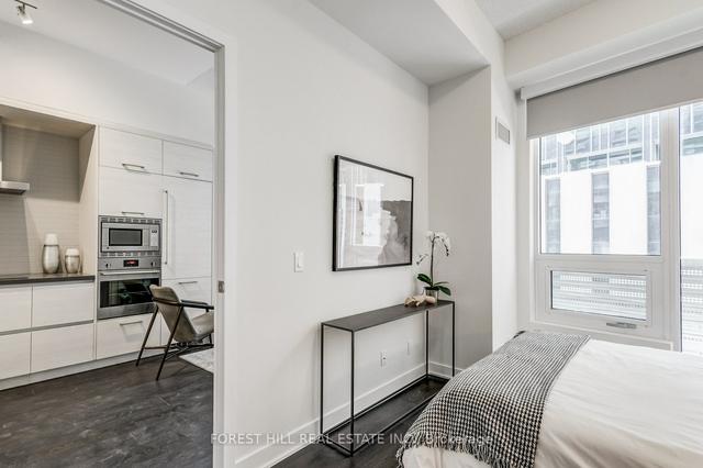 209 - 2221 Yonge St, Condo with 3 bedrooms, 2 bathrooms and 0 parking in Toronto ON | Image 27