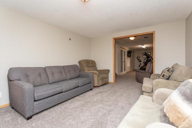 39041a Range Road 12, House detached with 4 bedrooms, 3 bathrooms and null parking in Red Deer County AB | Image 33