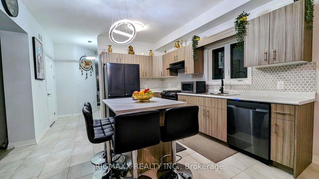 55 Bur Oak Dr, House detached with 4 bedrooms, 4 bathrooms and 4 parking in Thorold ON | Image 5