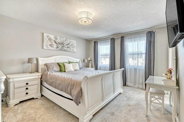 223 Chapalina Heights Se, House detached with 5 bedrooms, 3 bathrooms and 4 parking in Calgary AB | Image 22