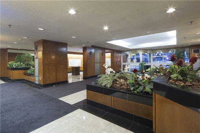 103 - 430 Mclevin Ave, Condo with 2 bedrooms, 2 bathrooms and 1 parking in Toronto ON | Image 2