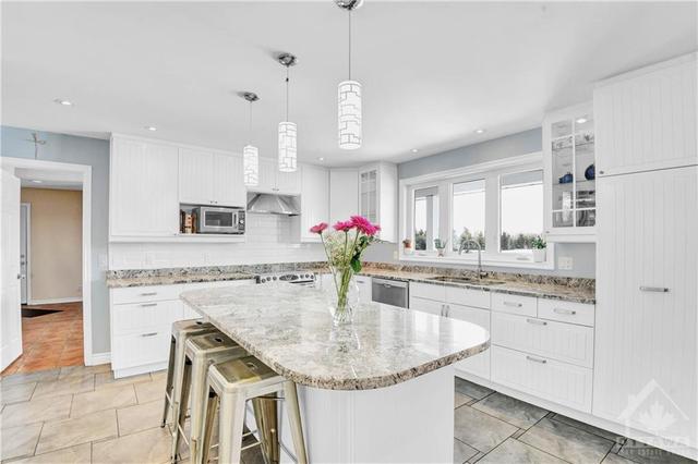 4082 Rideau Valley Drive N, House detached with 6 bedrooms, 5 bathrooms and 6 parking in Ottawa ON | Image 10
