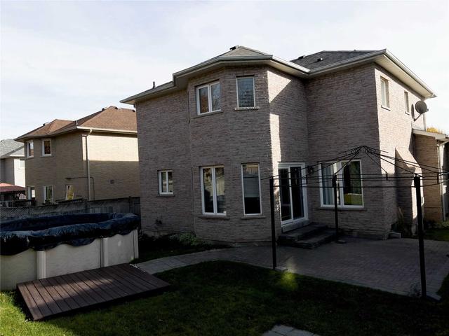 674 Goodyear Cres, House detached with 4 bedrooms, 4 bathrooms and 6 parking in Newmarket ON | Image 12