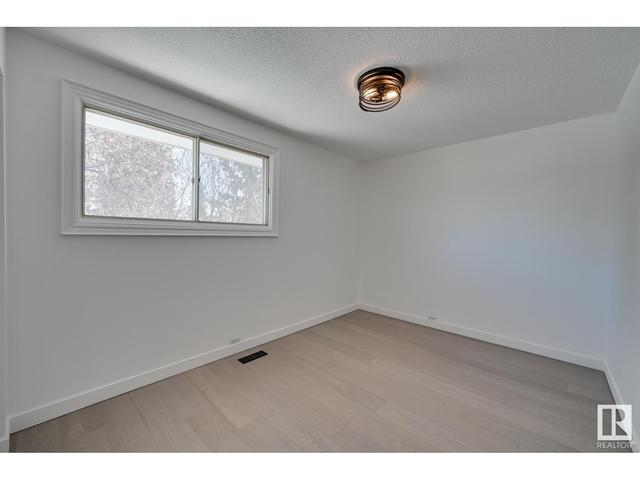 45 Merrywood Cr, House detached with 5 bedrooms, 2 bathrooms and null parking in Edmonton AB | Image 20