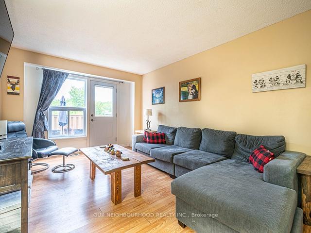 13 - 730 Cedar St, Townhouse with 3 bedrooms, 2 bathrooms and 1 parking in Oshawa ON | Image 12