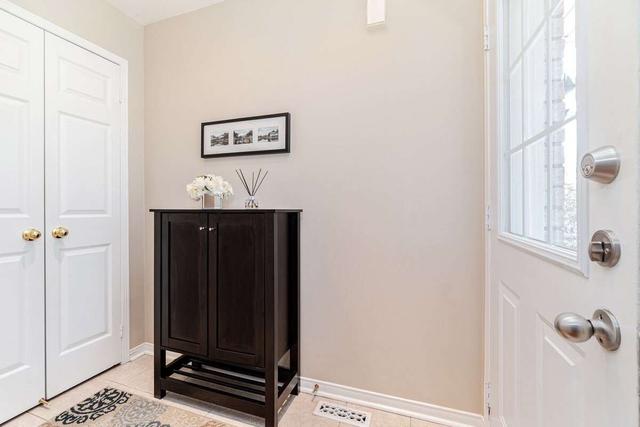 29 Andona Cres, House detached with 3 bedrooms, 3 bathrooms and 5 parking in Toronto ON | Image 36