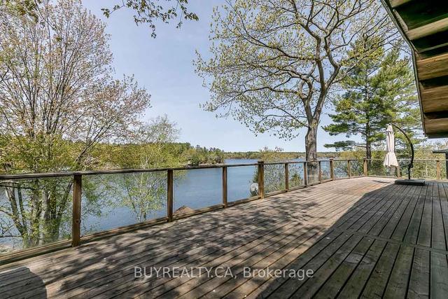 1009 Dove Dr, House detached with 5 bedrooms, 4 bathrooms and 7 parking in Gravenhurst ON | Image 2