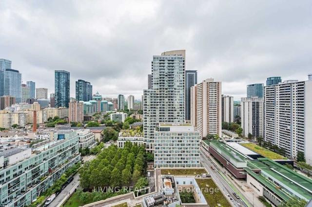 1909 - 159 Wellesley St E, Condo with 2 bedrooms, 1 bathrooms and 0 parking in Toronto ON | Image 1