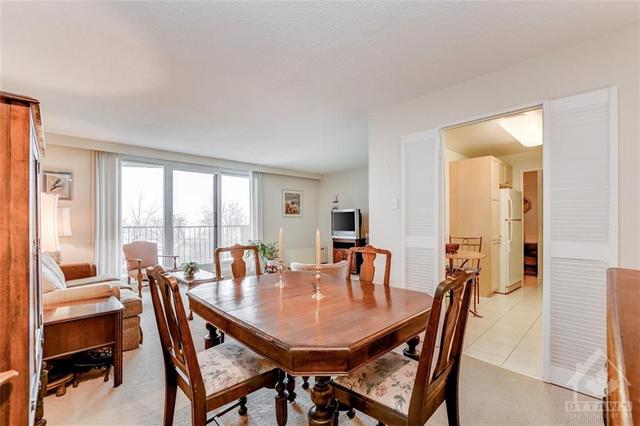 402 - 1025 Richmond Road, Condo with 2 bedrooms, 2 bathrooms and 1 parking in Ottawa ON | Image 10