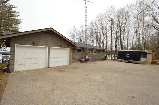34 R7 Road, House detached with 3 bedrooms, 2 bathrooms and 2 parking in Rideau Lakes ON | Image 3