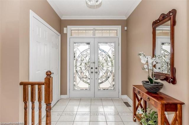 246 Kozlov St, House detached with 3 bedrooms, 3 bathrooms and 6 parking in Barrie ON | Image 23