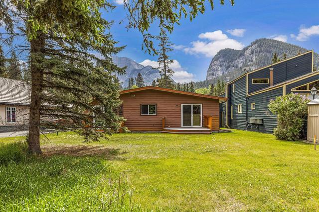 214 Marmot Place, House detached with 3 bedrooms, 1 bathrooms and 2 parking in Banff AB | Image 7