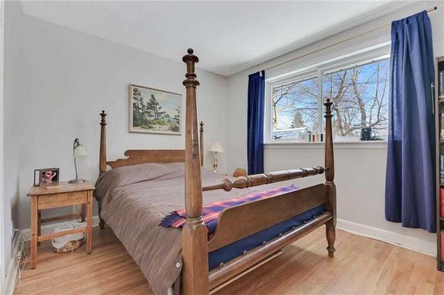 675 Ashley Ave, House detached with 3 bedrooms, 2 bathrooms and 3 parking in Burlington ON | Image 3