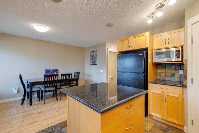 8924 Wentworth Avenue Sw, House detached with 4 bedrooms, 2 bathrooms and 2 parking in Calgary AB | Image 17