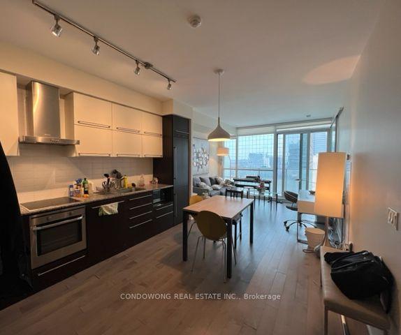 1803 - 770 Bay St, Condo with 1 bedrooms, 1 bathrooms and 1 parking in Toronto ON | Image 3