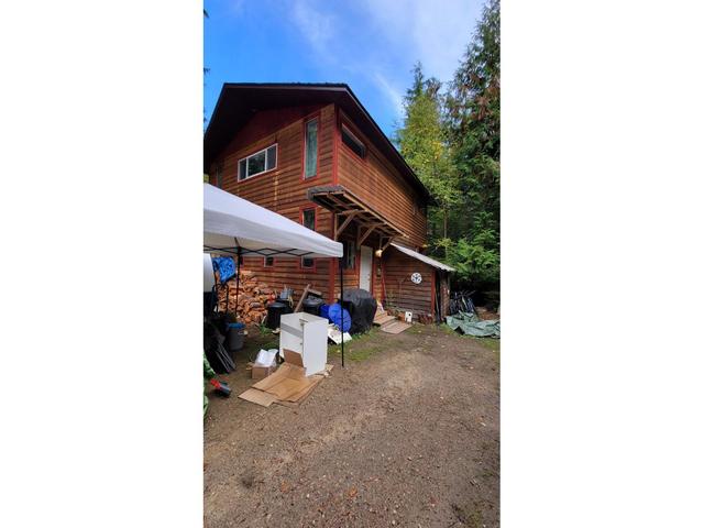 4820 Highway 6, House detached with 4 bedrooms, 2 bathrooms and 99 parking in Central Kootenay H BC | Image 19
