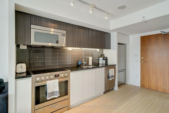 1511 - 75 Queens Wharf Rd, Condo with 1 bedrooms, 1 bathrooms and 0 parking in Toronto ON | Image 12