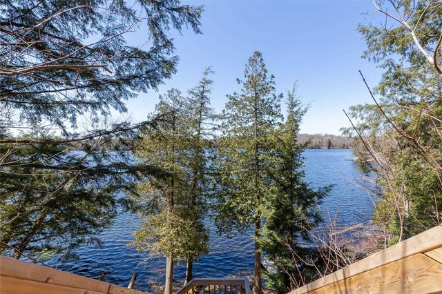 1033 East Walker Lake Dr, House detached with 3 bedrooms, 2 bathrooms and 6 parking in Lake of Bays ON | Image 5