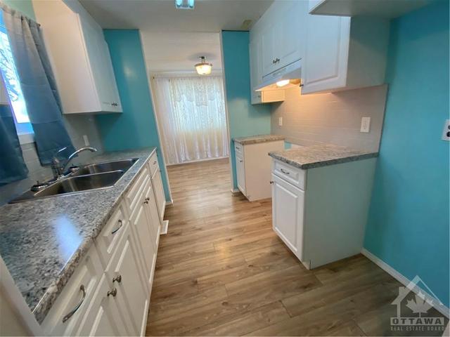 10 Cassell Lane, House detached with 3 bedrooms, 1 bathrooms and 4 parking in Rideau Lakes ON | Image 10