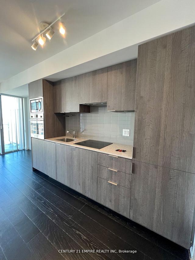 901 - 11 Wellesley St, Condo with 1 bedrooms, 1 bathrooms and 0 parking in Toronto ON | Image 6