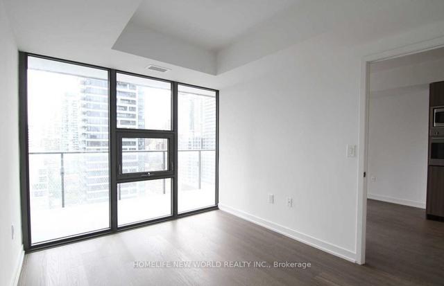 3809 - 11 Wellesley St W St W, Condo with 1 bedrooms, 1 bathrooms and 0 parking in Toronto ON | Image 8