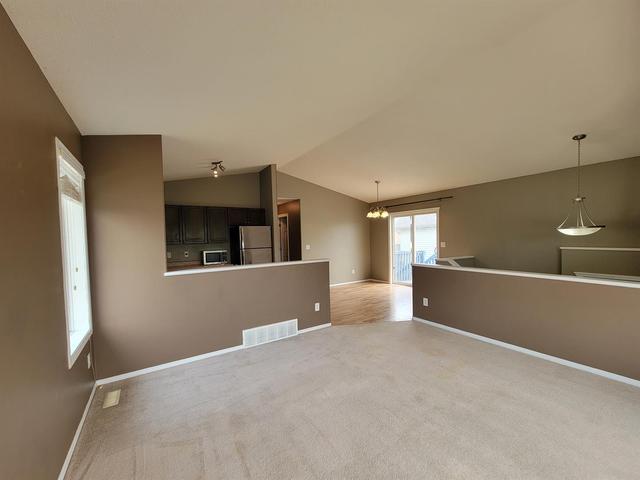 7641 Westpointe Drive, House detached with 3 bedrooms, 2 bathrooms and 2 parking in Grande Prairie AB | Image 4